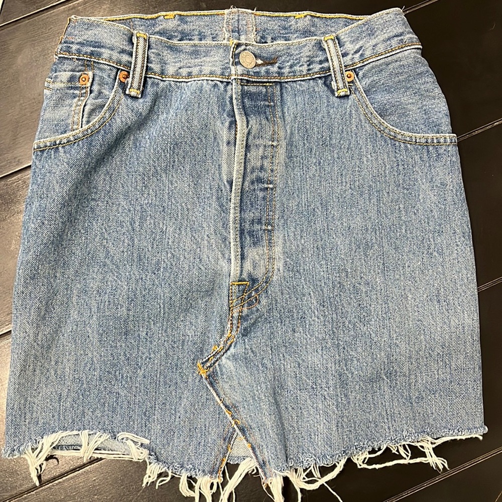 Levi XS button fly skirt